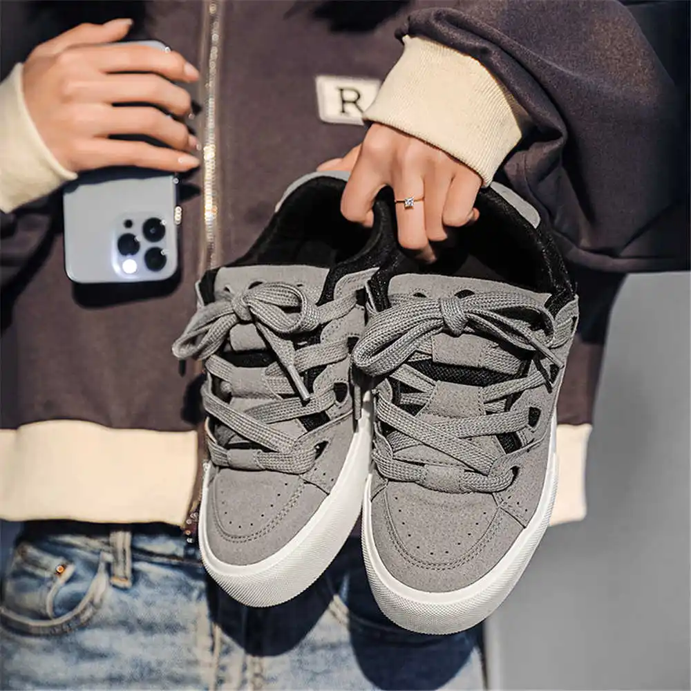 Street Fashion In Vietnam - Con allacciatura Scarpe da scuola da