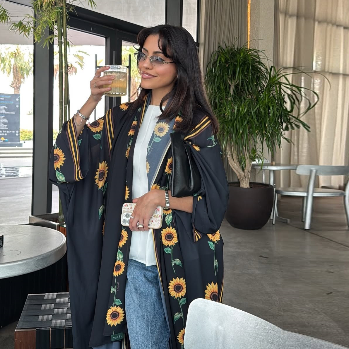 Abito Cardigan Dubai con Foula - Street Fashion Dubai recensione e prezzo