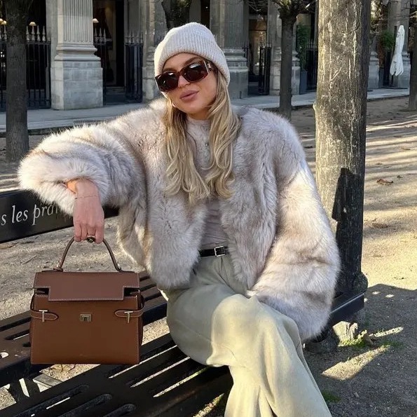 Giacca Corta in Pelliccia Sint - Street Fashion Week recensione e prezzo