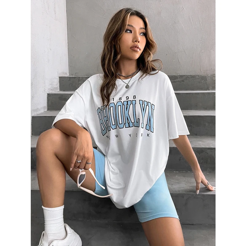 Moda Vintage Donna T-shirt 189 - Street Fashion New York 2025 recensione e prezzo