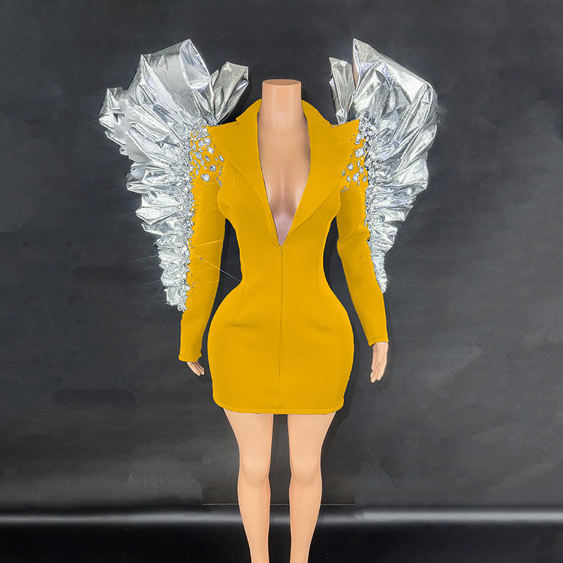 Costumi per Compleanno, Abbigl - Street Fashion Week recensione e prezzo